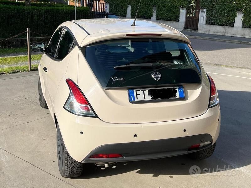 Usata Lancia Ypsilon 69 CV (50 kW) 2019 Utilitaria