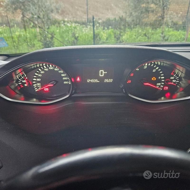 Usata Peugeot 308 2019 Blu Berlina