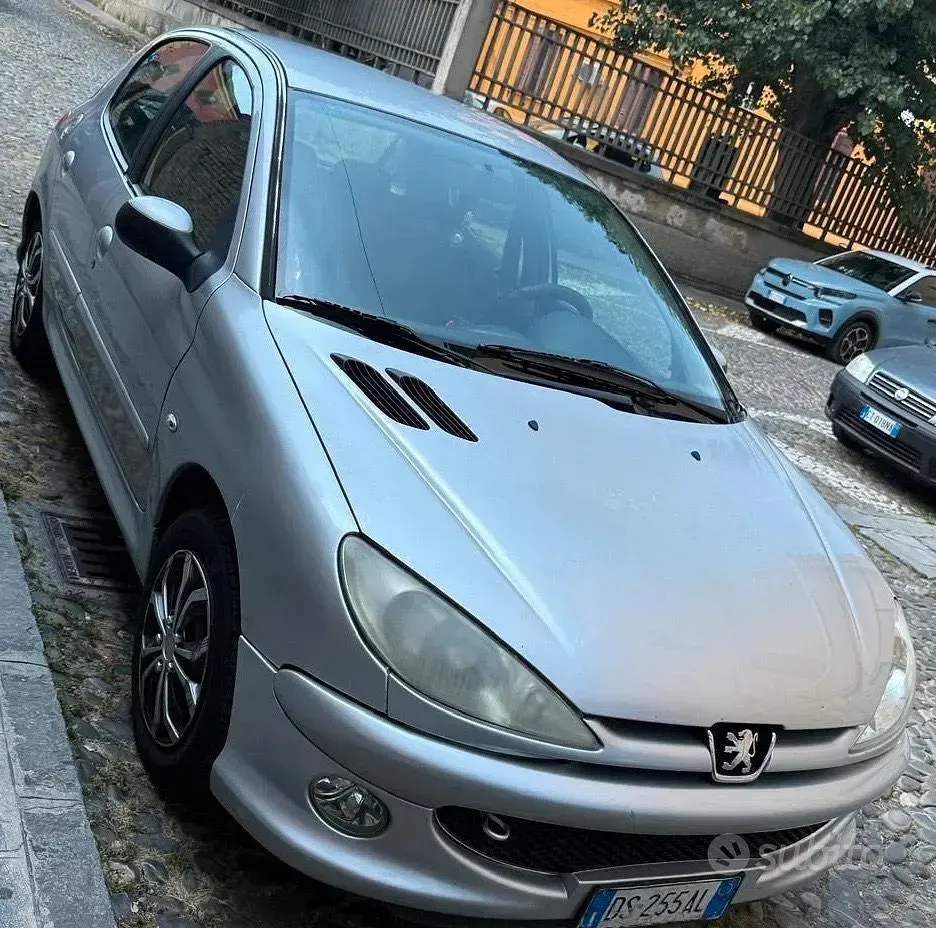 Usata Peugeot 206 75 CV (55 kW) 2009 Grigio Berlina