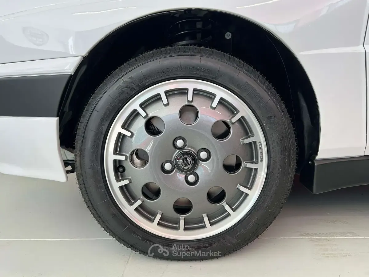 Usata Lancia Delta 181 CV (133 kW) 1988 Bianco Utilitaria