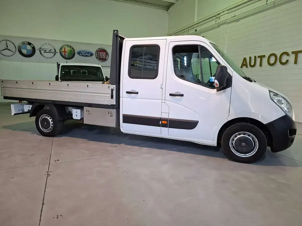 Usata Opel Movano 131 CV (96 kW) 2018 Bianco Monovolume