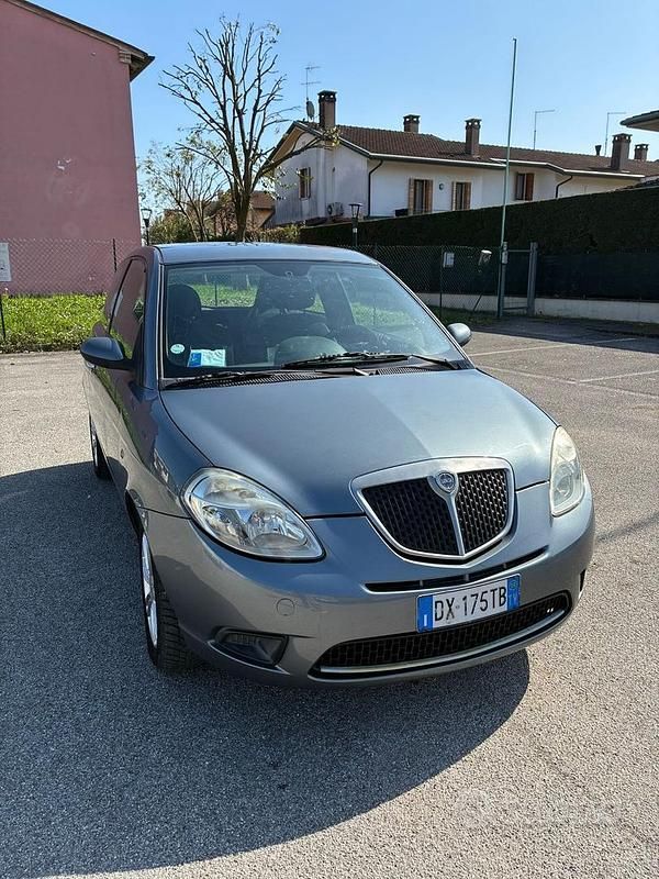 Usata Lancia Ypsilon 2009 Grigio Utilitaria