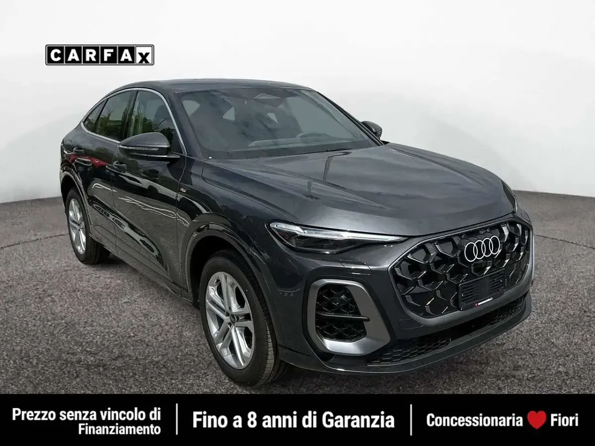 Nuova Audi Q5 Sportback S-Line 204 CV (150 kW) 2025 Grigio SUV