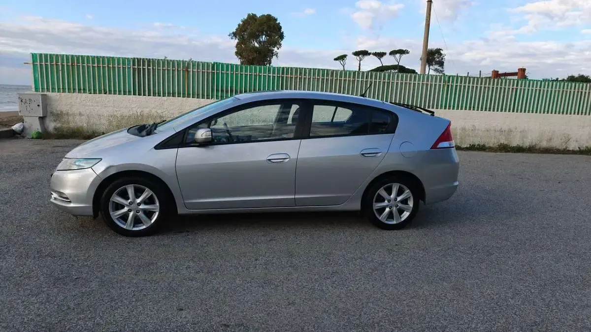 Usata Honda Insight Elegance 88 CV (64 kW) 2009 Argento Utilitaria