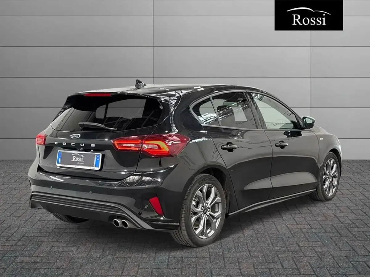 Usata Ford Focus ST-Line 116 CV (85 kW) 2025 Nero metallizzato Berlina