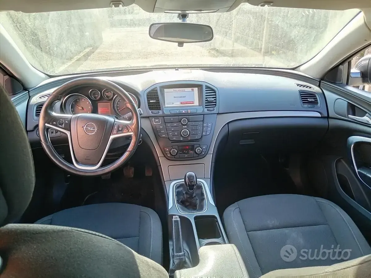 Usata Opel Insignia Cosmo 131 CV (96 kW) 2011 Nero Station wagon