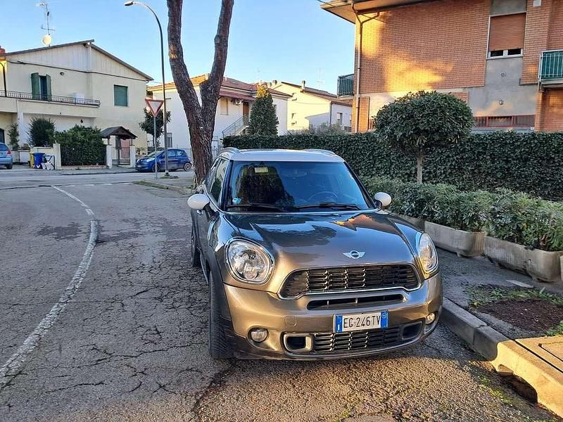 Usata Mini Cooper S Countryman 184 CV (135 kW) 2011 Grigio SUV