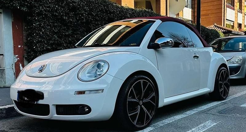 Usata VW New Beetle Cabriolet Edition 105 CV (77 kW) 2010 Bianco Cabrio