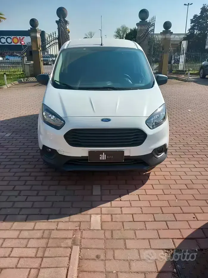 Usata Ford Transit Trend 75 CV (55 kW) 2023 Bianco Furgone