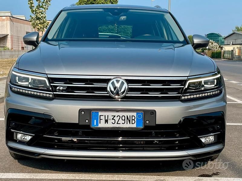 Usata VW Tiguan R-line 2019 Grigio SUV