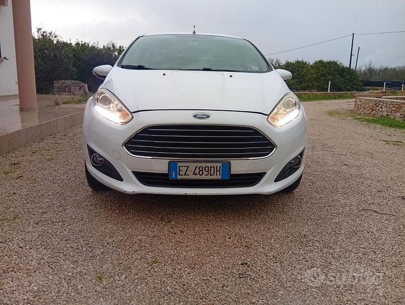 Usata Ford Fiesta 75 CV (55 kW) 2014 Utilitaria
