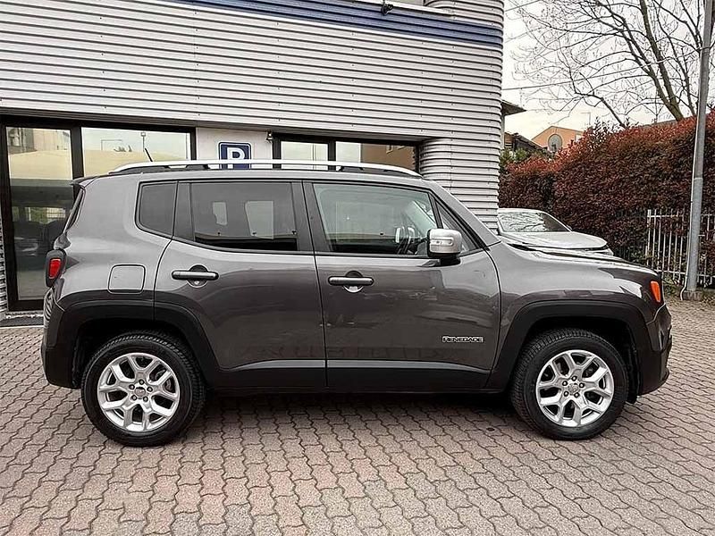 Usata Jeep Renegade Limited 140 CV (102 kW) 2016 Grigio / metallizzato SUV