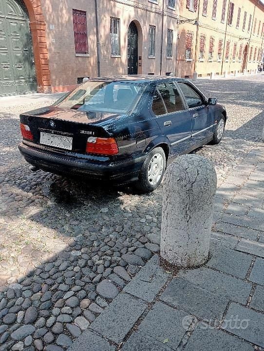 Usata BMW 316 102 CV (75 kW) 1998 Blu Berlina