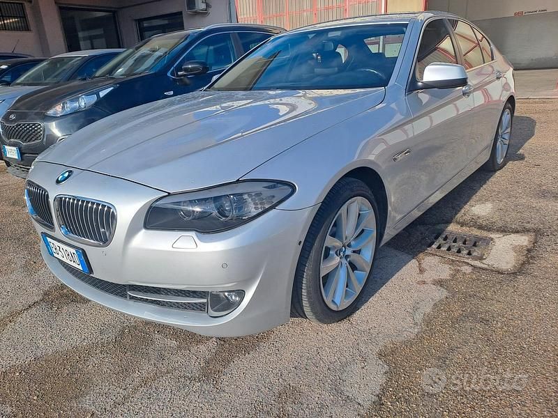 Usata BMW 530 244 CV (179 kW) 2011 Grigio Berlina