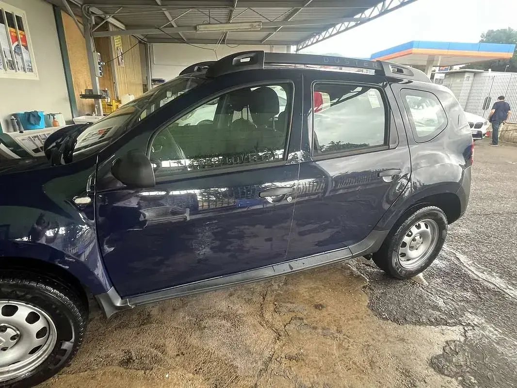 Usata Dacia Duster Ambiance 90 CV (66 kW) 2016 Blu/azzurro SUV