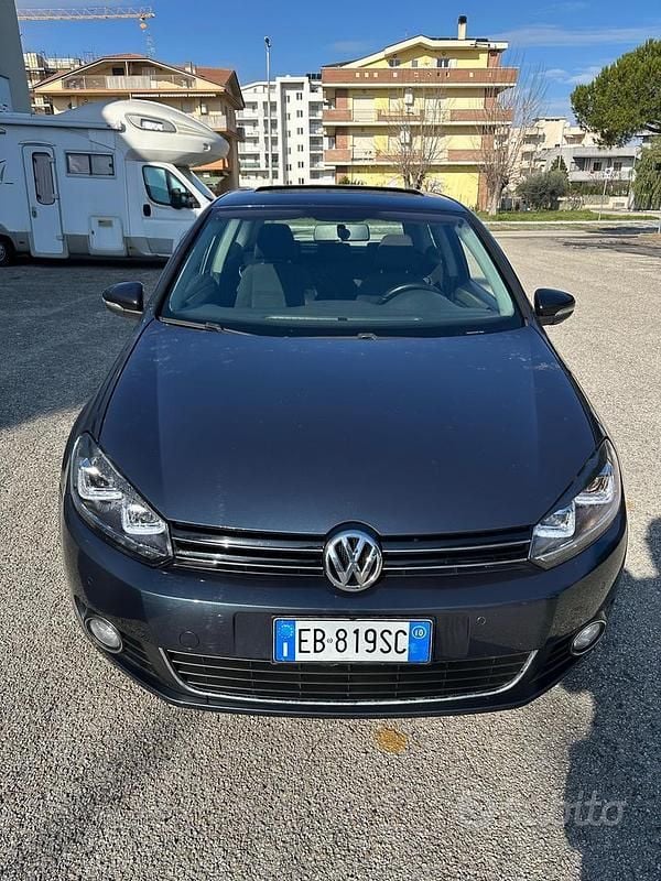 Usata VW Golf VI 160 CV (117 kW) 2010 Blu Utilitaria