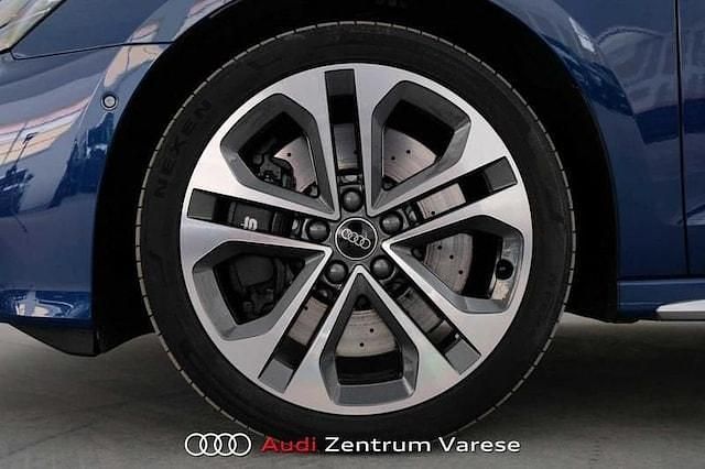 Usata Audi S3 Comfort 333 CV (244 kW) 2024 Blu ascari Berlina