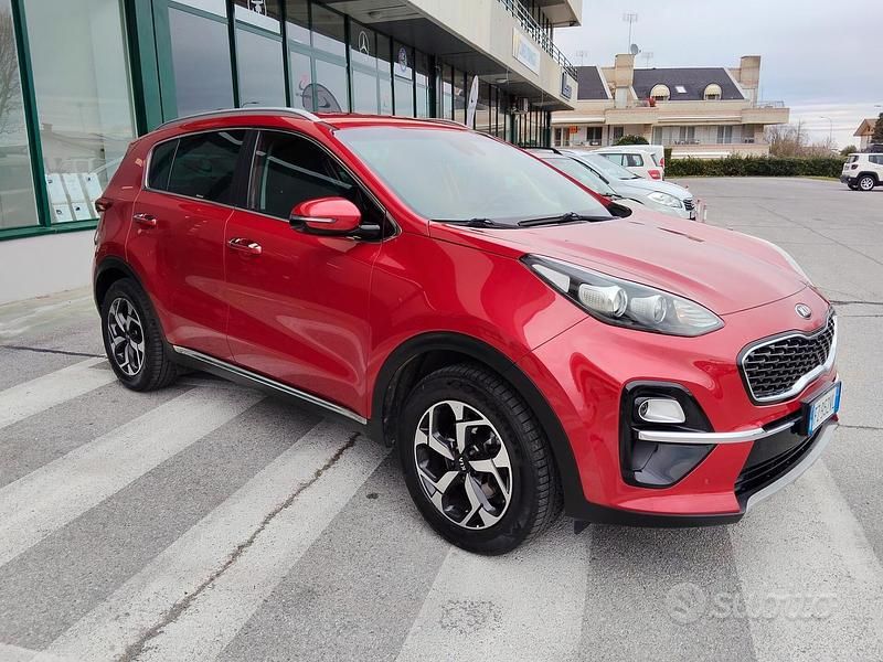 Usata Kia Sportage Style 116 CV (85 kW) 2020 Rosso SUV