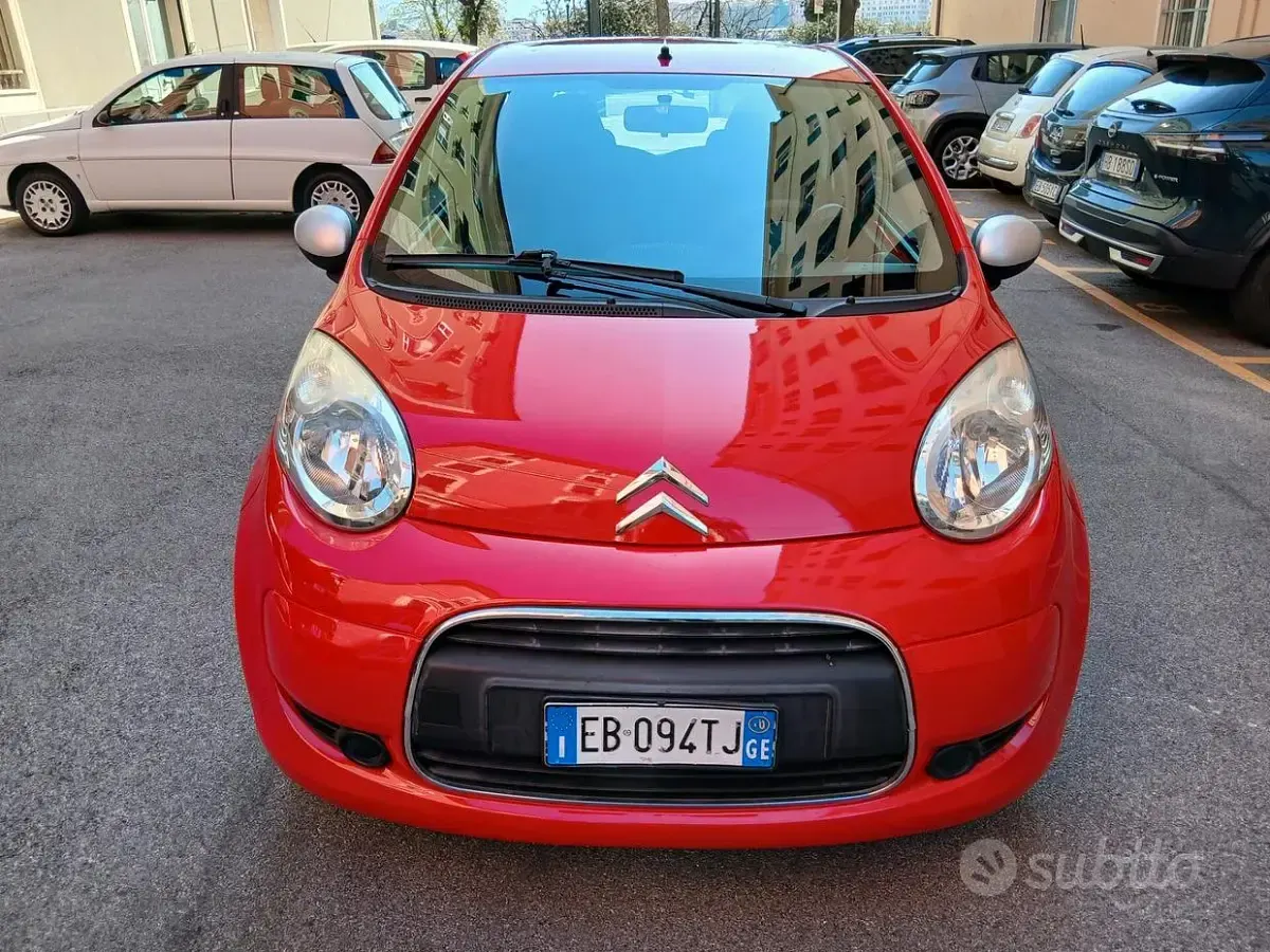 Usata Citroën C1 68 CV (50 kW) 2010 Rosso Utilitaria