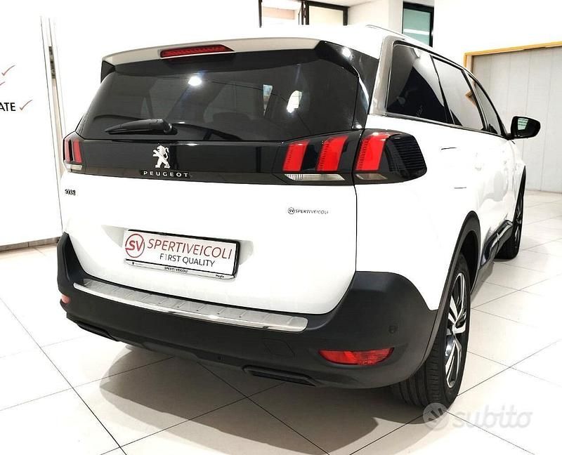 Usata Peugeot 5008 Allure 130 CV (95 kW) 2020 Bianco SUV