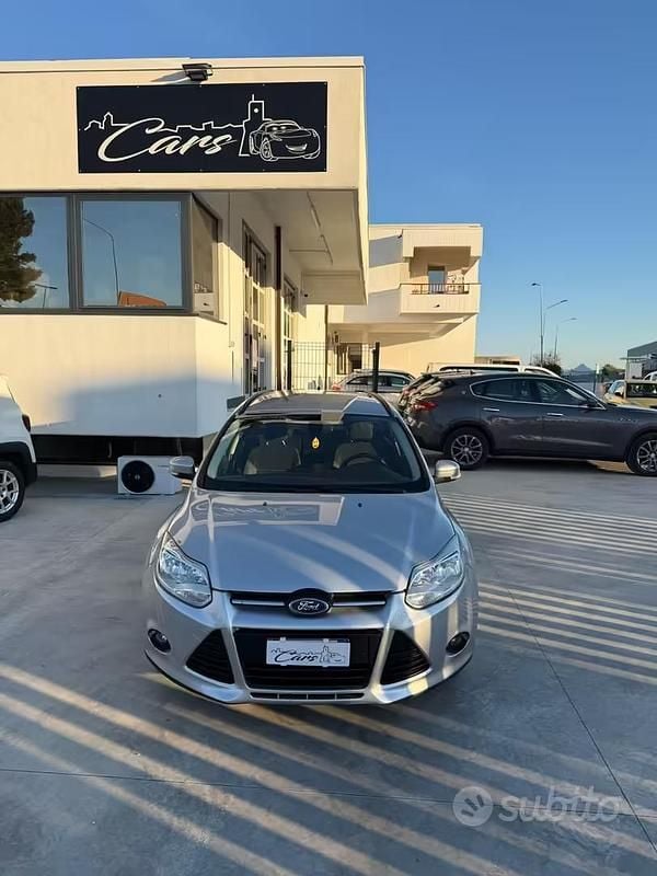 Usata Ford Focus Titanium 95 CV (69 kW) 2013 Grigio Station wagon