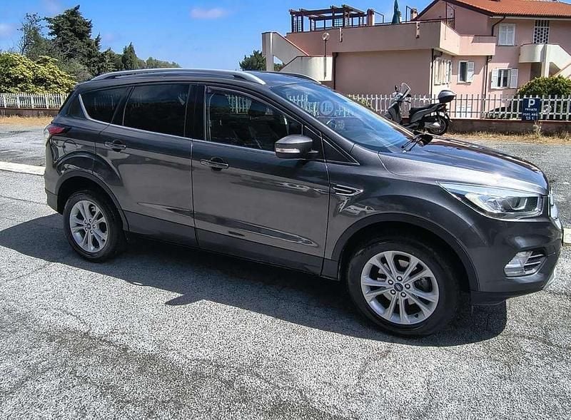 Usata Ford Kuga Titanium S 120 CV (88 kW) 2018 SUV