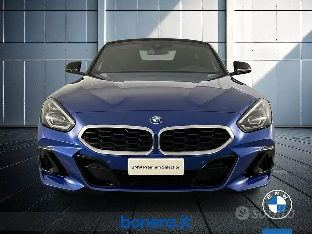 Usado BMW Z4 M Sport 197 HP (144 kW) 2023 Azul Cabrios