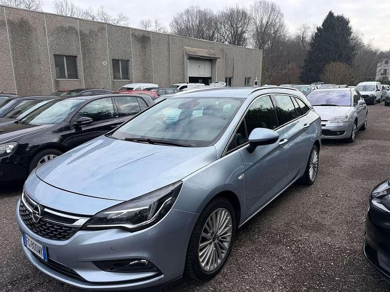 Usata Opel Astra Cosmo 136 CV (100 kW) 2016 Grigio Station wagon