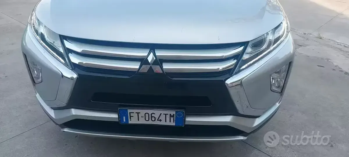Usata Mitsubishi Eclipse Instyle 163 CV (119 kW) 2019 Grigio Station wagon