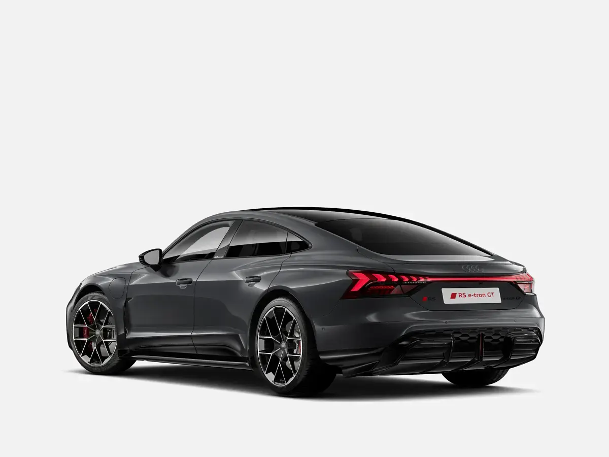 Nuova Audi RS e-tron GT Comfort 163 kW (222 CV) 2026 Grigio nuvola perla Berlina