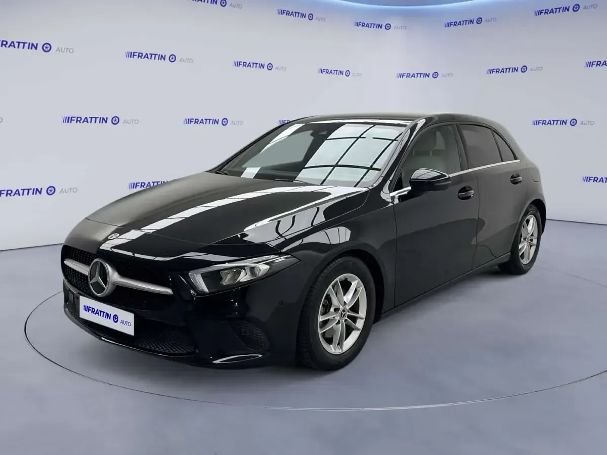 Usado Mercedes A180 Business 116 CV (85 kW) 2018 Utilitario