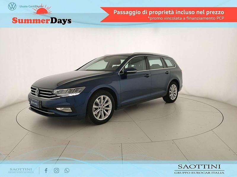 Aquamarine blue metallizzato Usata 2023 VW Passat Business Station wagon | 27.900 € (Ottimo prezzo) - Immagine 1/4