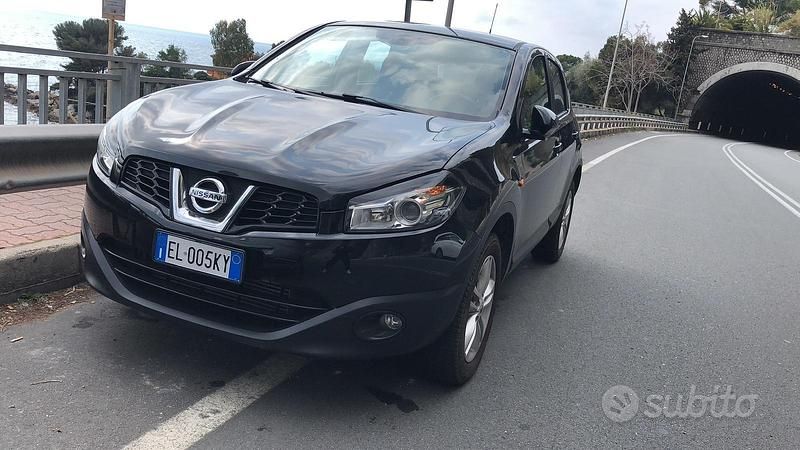Usata Nissan Qashqai 131 CV (96 kW) 2012 Nero SUV