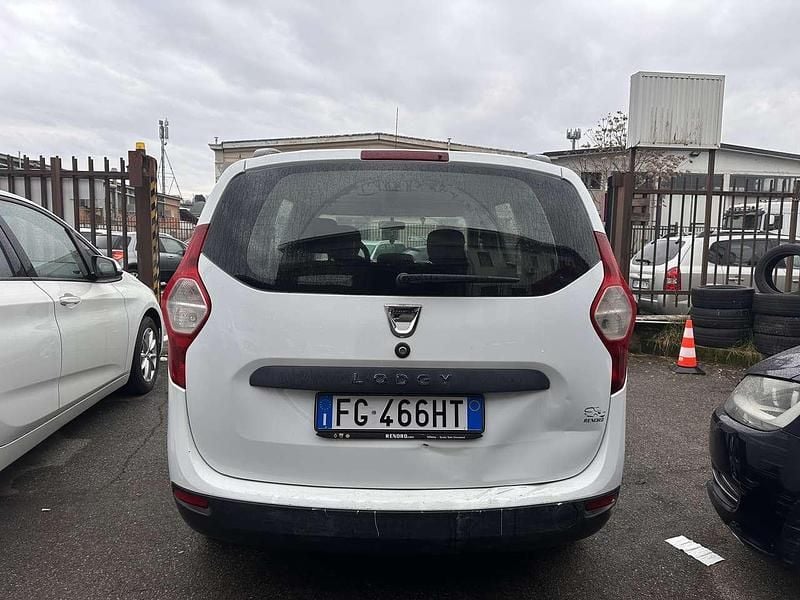 Begagnad Dacia Lodgy Lauréate 90 HK (66 kW) 2016 Vit Minibuss