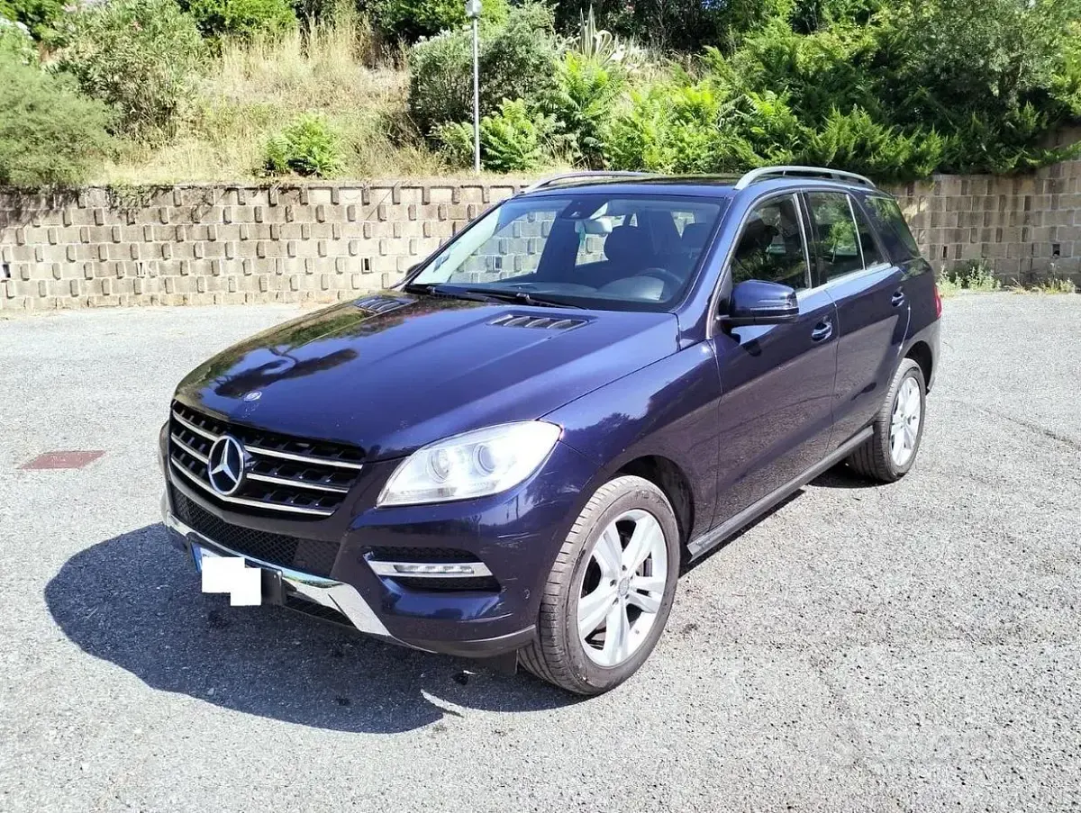 Usata Mercedes ML250 204 CV (150 kW) 2015 Blu/azzurro SUV