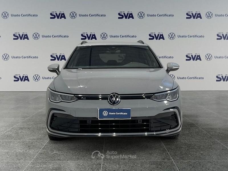 Usata VW Golf VIII R-line 131 CV (96 kW) 2023 Grigio Station wagon