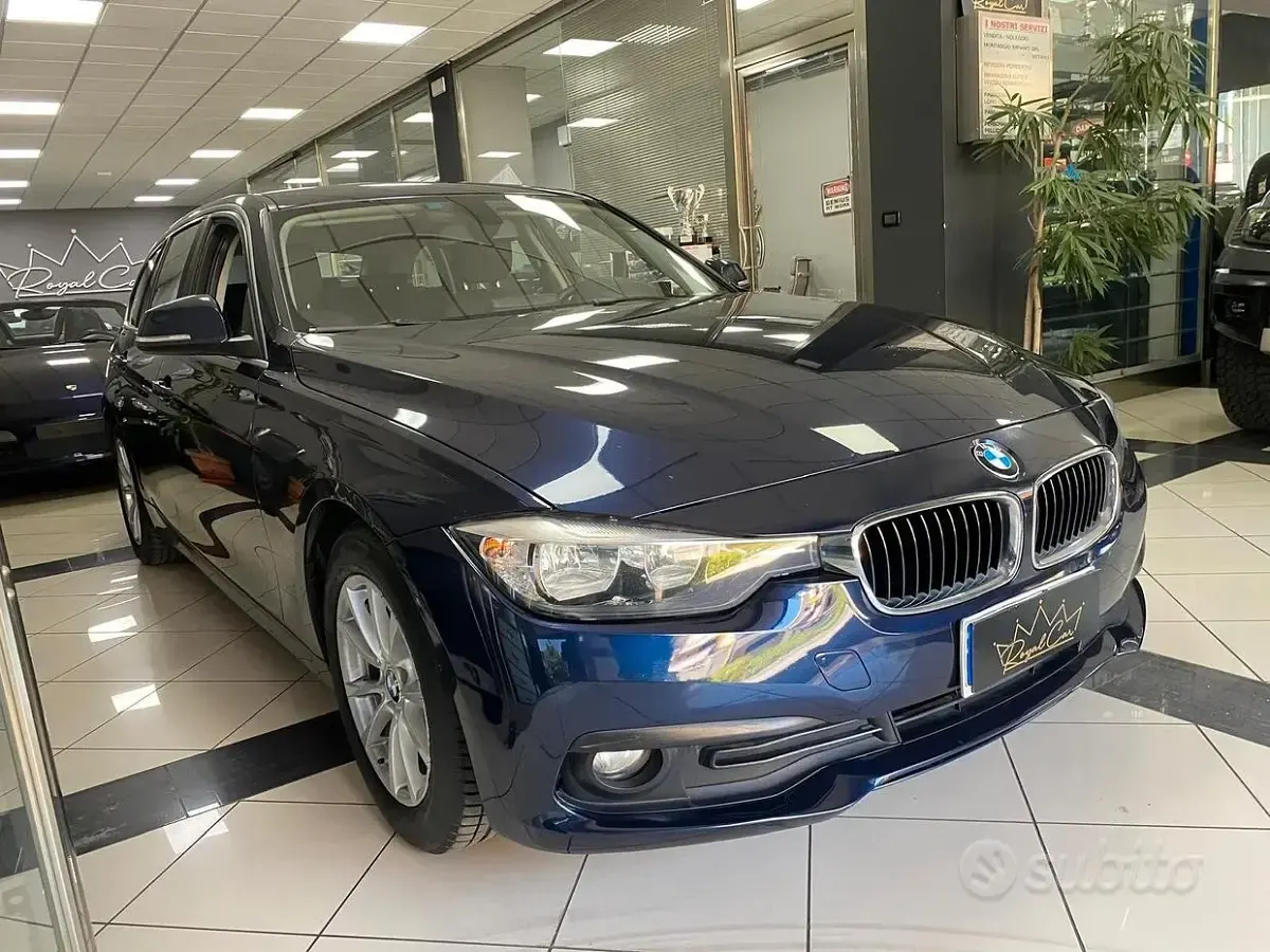 Usata BMW 318 Luxury Line 163 CV (119 kW) 2016 Bluazzurro Station wagon