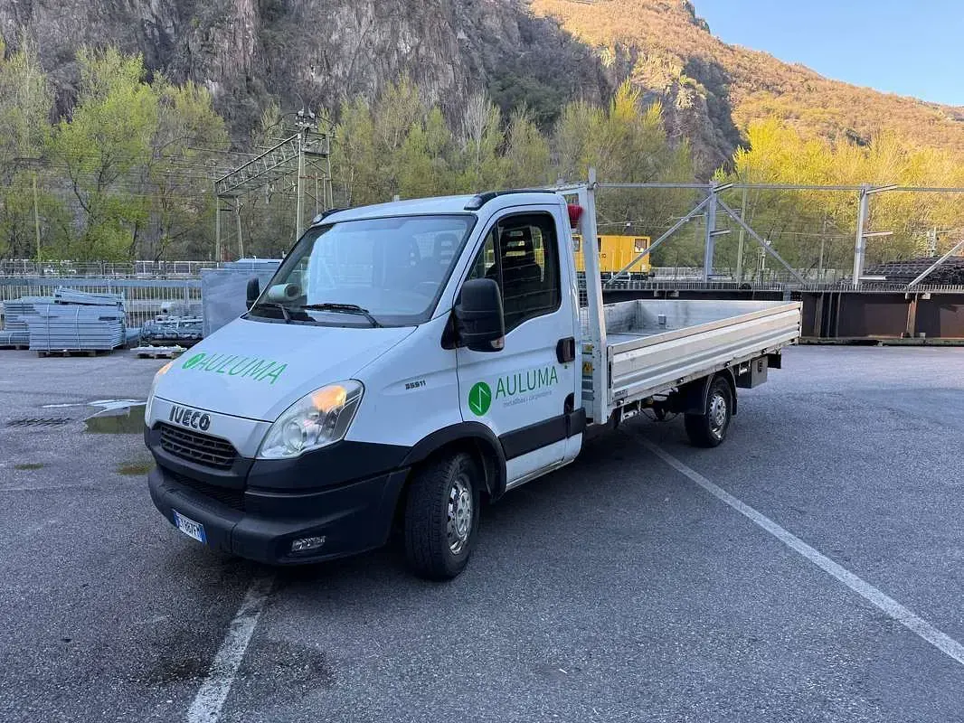 Usata Iveco Daily 106 CV (77 kW) 2015 Bianco Furgone