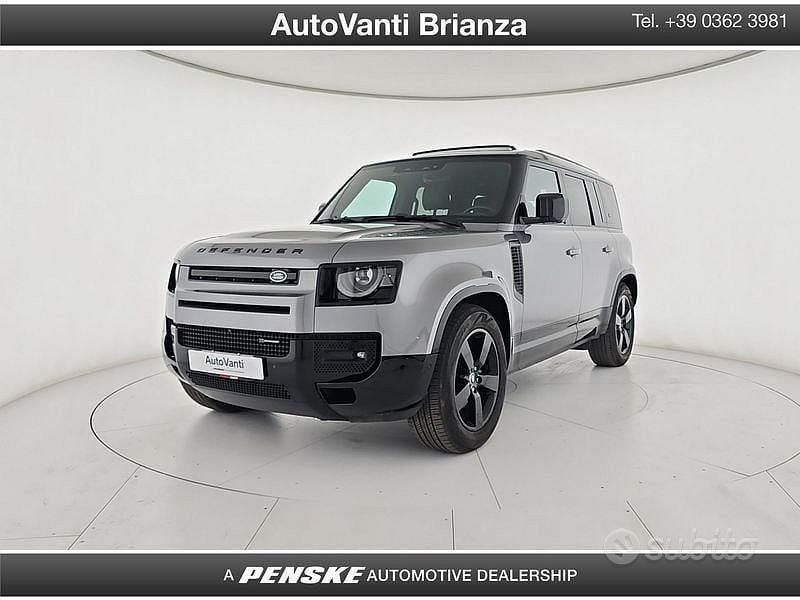 Usata Land Rover Defender SE Dynamic 200 CV (147 kW) 2023 Grigio SUV