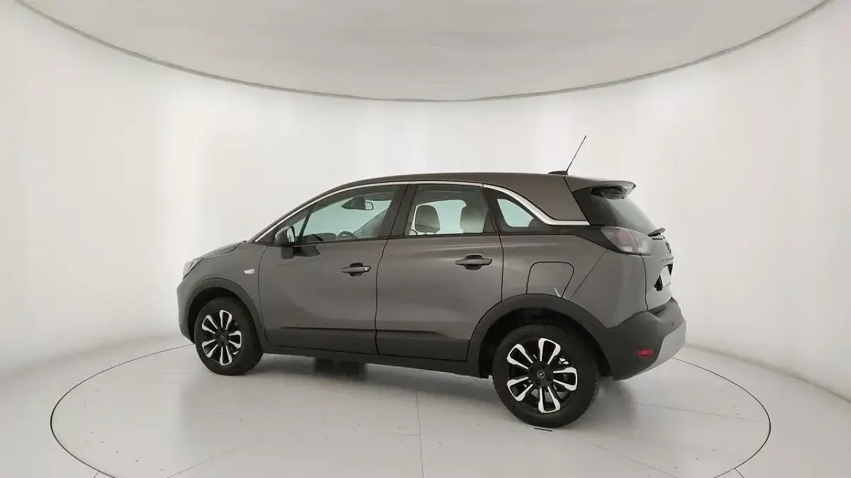 Usata Opel Crossland Elegance 110 CV (80 kW) 2021 Grigio SUV