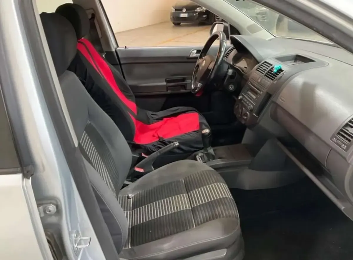 Usata VW Polo Comfortline 69 CV (50 kW) 2009 Argento Utilitaria