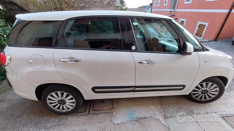 Bianco Usata 2015 Fiat 500L Living Monovolume | 6954 € - Immagine 1/4