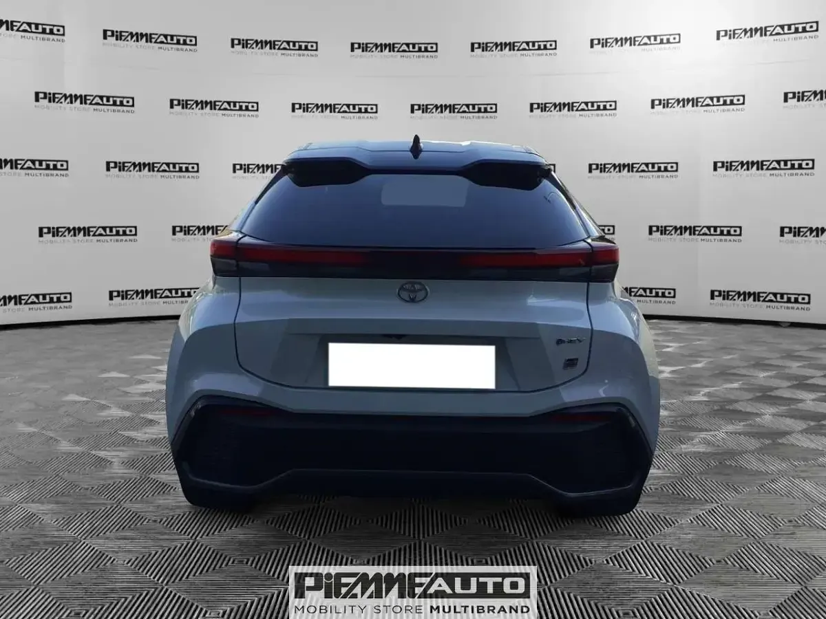Usata Toyota C-HR Sport 197 CV (144 kW) 2024 Bianco SUV