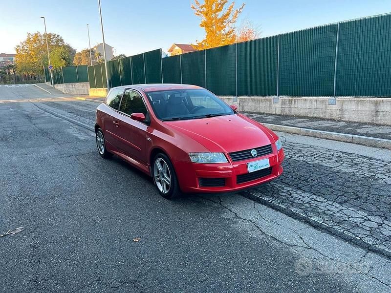 Usata Fiat Stilo Abarth 170 CV (125 kW) 2005 Rosso Berlina