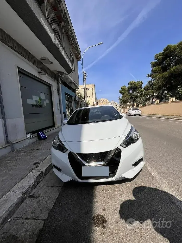 Usata Nissan Micra 71 CV (52 kW) 2017 Bianco Utilitaria