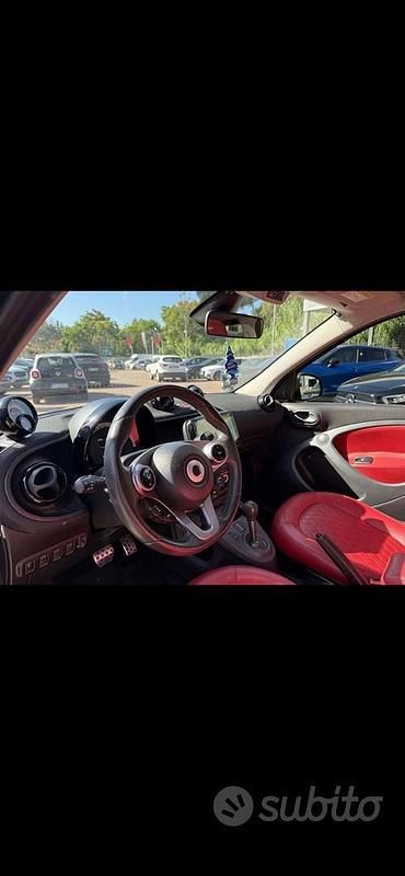 Usata Smart ForFour Superpassion 90 CV (66 kW) 2019 Utilitaria
