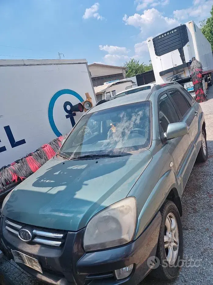 Usata Kia Sportage 112 CV (82 kW) 2009 Verde SUV
