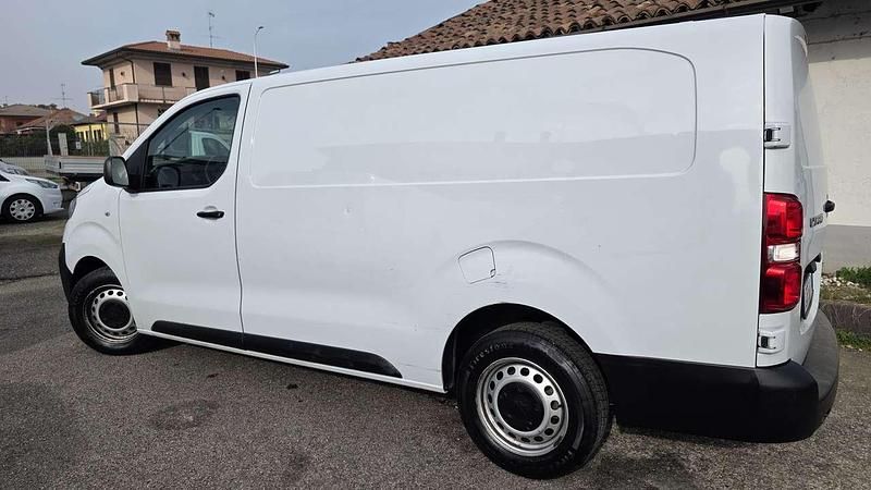 Usata Peugeot Expert Premium 102 CV (75 kW) 2023 Bianco / pastello Furgone