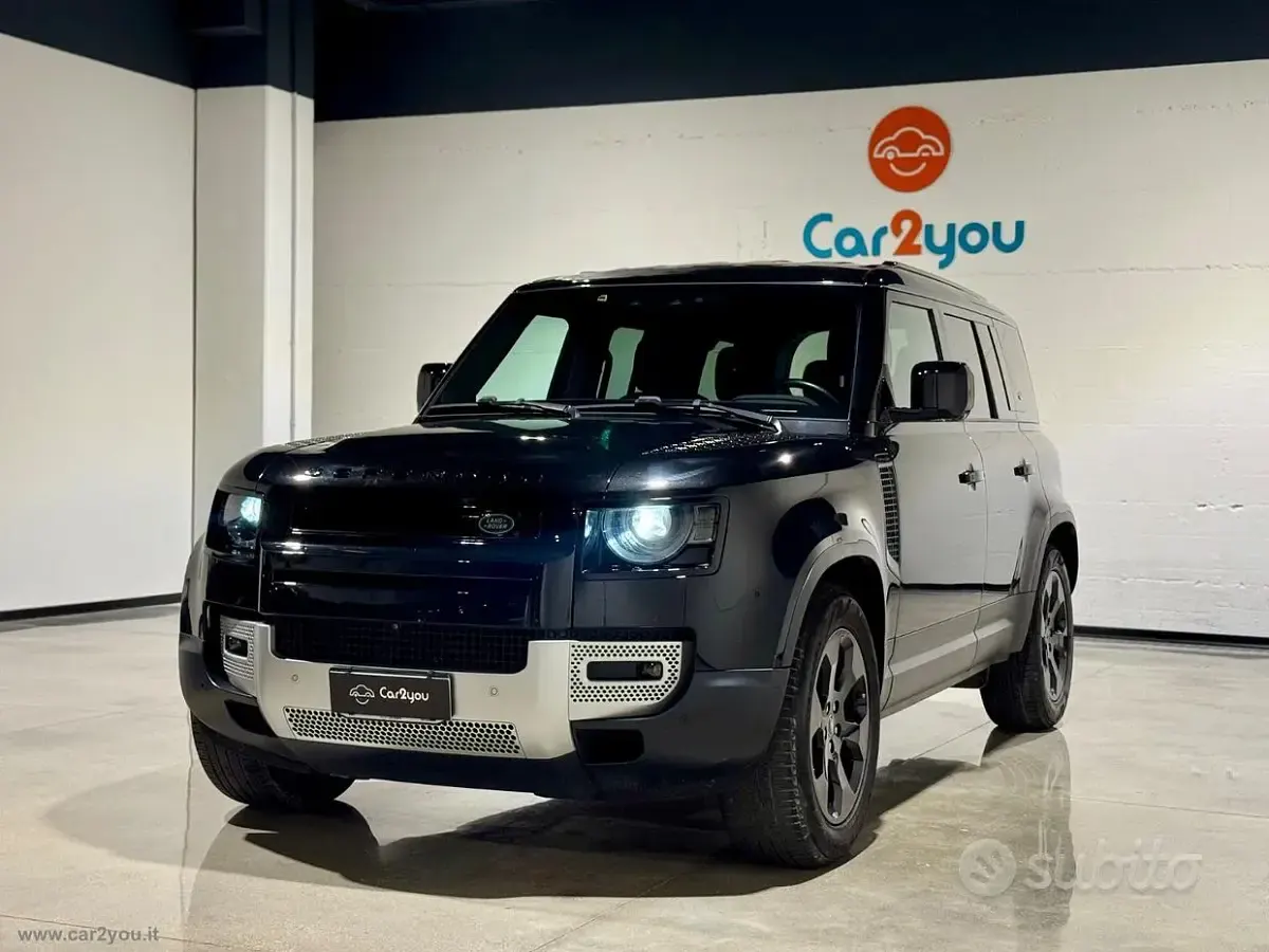 Usata Land Rover Defender SE Dynamic 200 CV (147 kW) 2022 Nero SUV