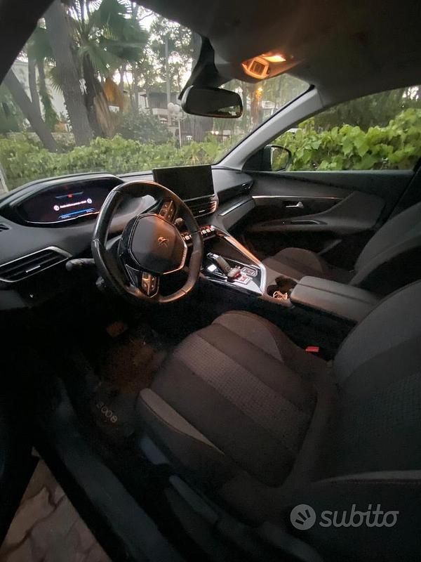 Usata Peugeot 3008 Business-Line 131 CV (96 kW) 2021 Nero SUV